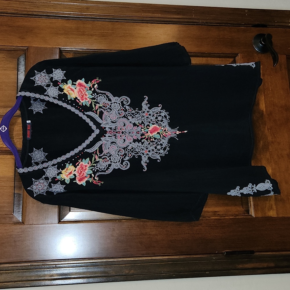 Johnny Was embroidery